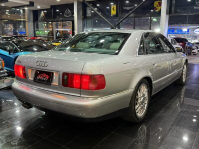 2001 Audi S8