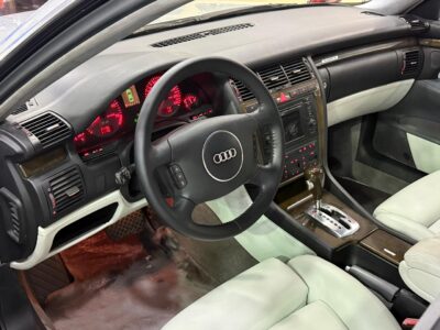 2001 Audi S8