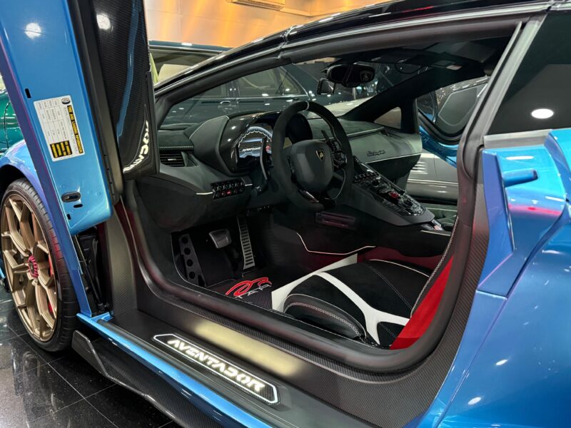 2021 Lamborghini Aventador SVJ