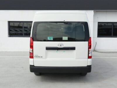 TOYOTA HIACE BUS DX 13 SEATS 3.5L HIROOF 2025