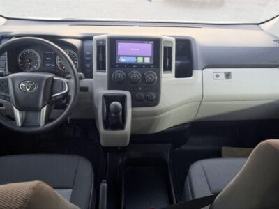 TOYOTA HIACE BUS DX 13 SEATS 3.5L HIROOF 2025