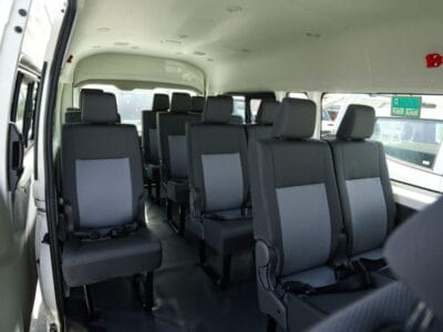 TOYOTA HIACE BUS DX 13 SEATS 3.5L HIROOF 2025