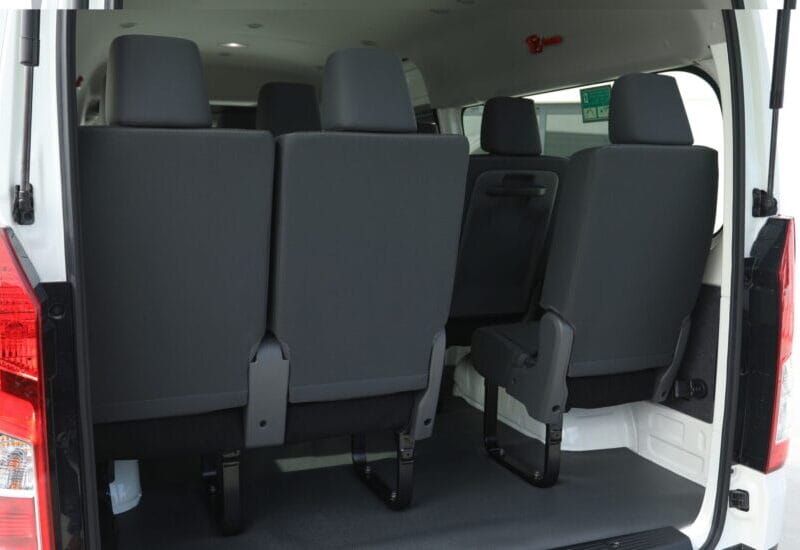TOYOTA HIACE BUS DX 13 SEATS 3.5L HIROOF 2025