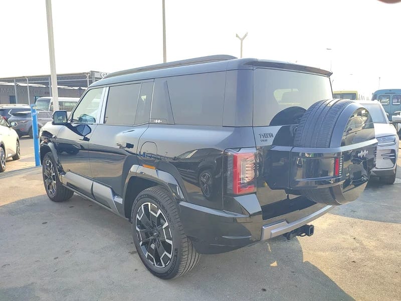 2025 BYD Leopard 8 Flagship