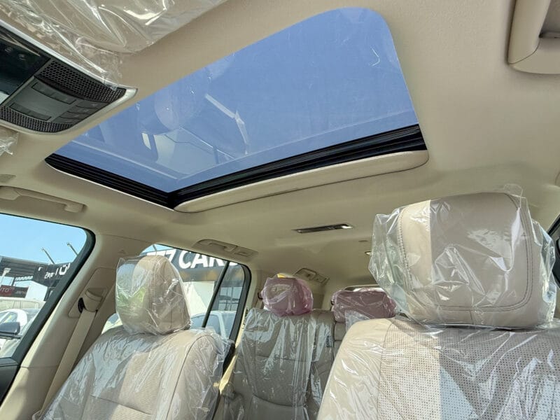 2025 Toyota Land Cruiser VXR