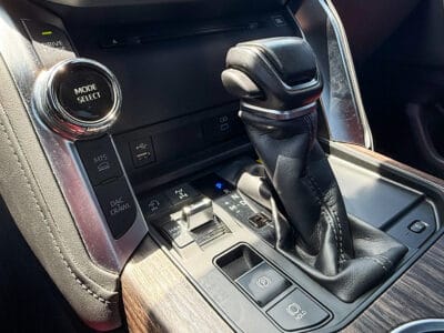 2022 Toyota Land Cruiser VXR