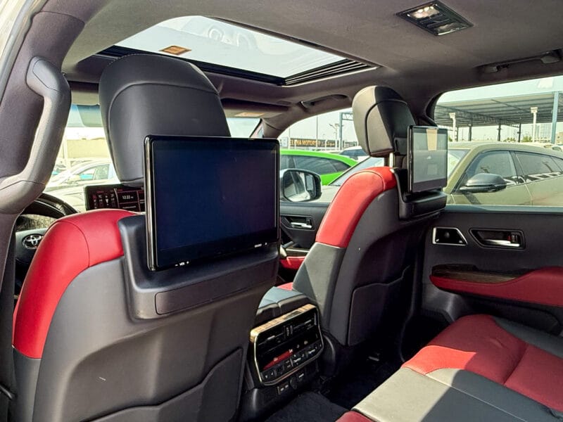 2022 Toyota Land Cruiser VXR