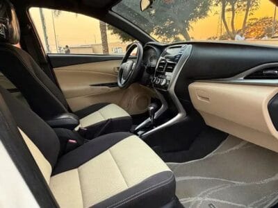 Toyota Yaris E 1.5L (105 HP) TOYOTA YARIS E IN PERFECT CONDITION