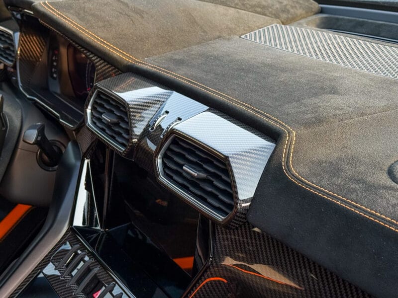 2024 Lamborghini Urus Performante