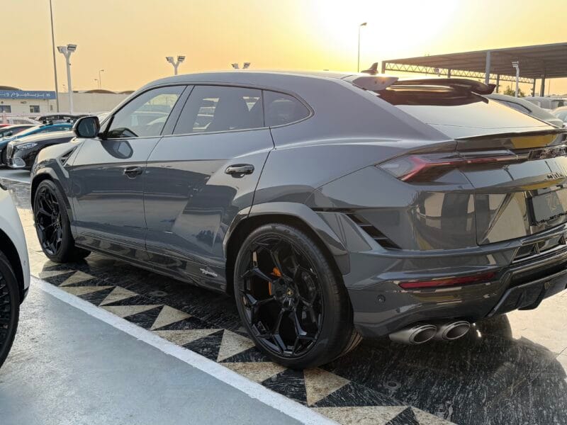 2024 Lamborghini Urus Performante