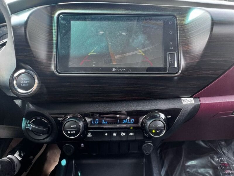 2025 Toyota Hilux DLS 2.7L