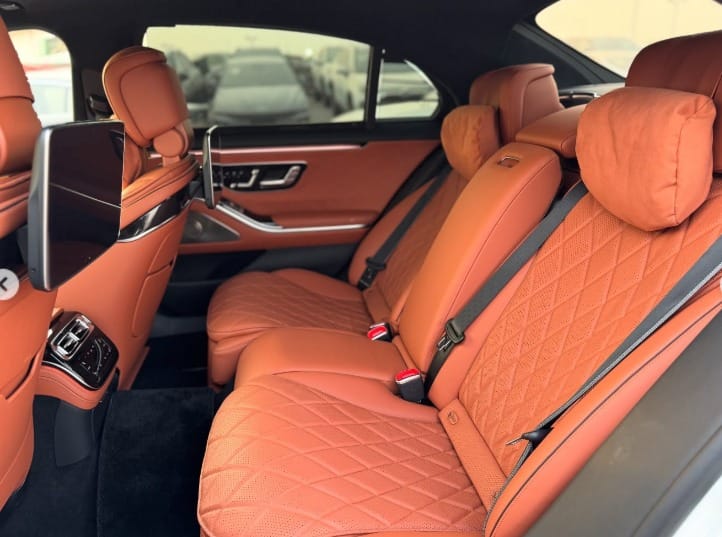 MERCEDES-BENZ S 500 2021 Full Option in Japanese Specs