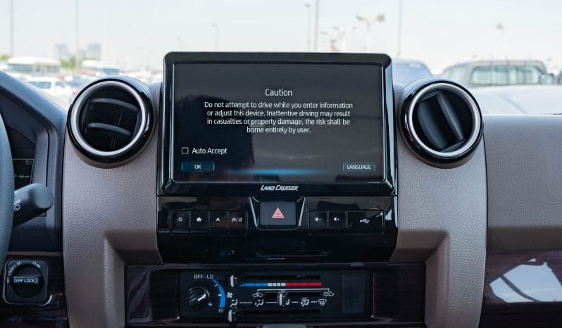 2025 Toyota Land Cruiser LC 76 2.8L AT Diesel (Gray)