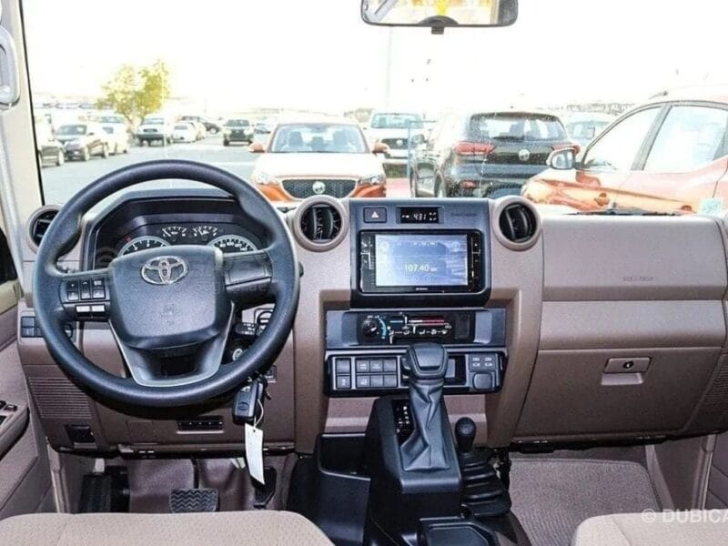 Toyota Land Cruiser Pick Up LC79 DC 2.8L Turbo Diesel 4WD AT 2024