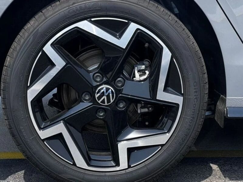 Volkswagen GOLF 2025 4-cylinders Engine 4WD