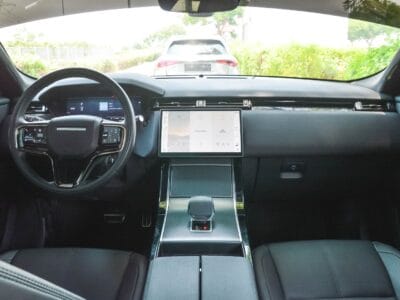LAND ROVER RANGE ROVER VELAR 2.0L 2025 BLACK