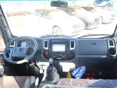 2025 Tova J14 Other 6-cylinders Engine RWD