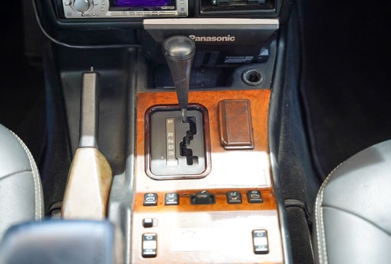 1997 Mercedes-Benz G 320 8-cylinders Engine 4WD