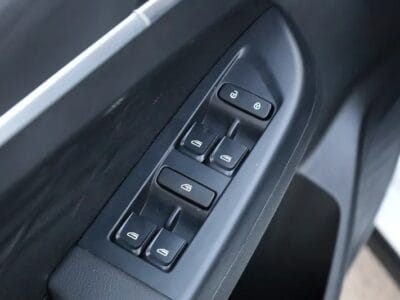 2025 Livan X3 Pro Other 3-cylinders Engine FWD