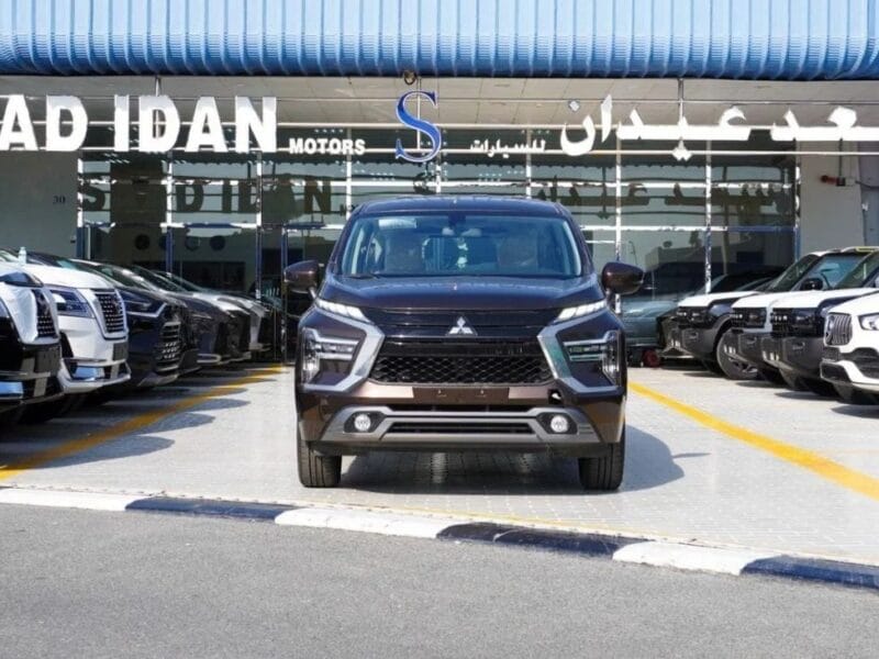 Mitsubishi Xpander Mid 1.5L 4-cylinder engine 2023