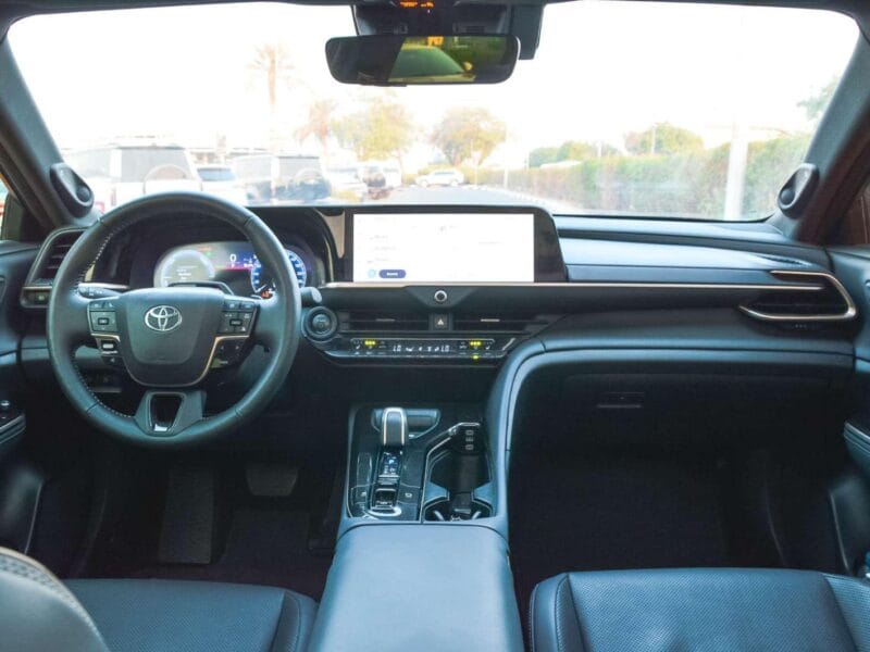 TOYOTA CROWN HYBRID-MAX 2.4L SEDAN 2024 Hybrid