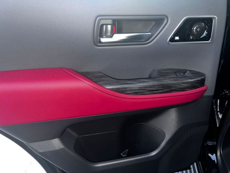 2025 TOYOTA LAND CRUISER VXR 3.3L 6-cylinders Engine