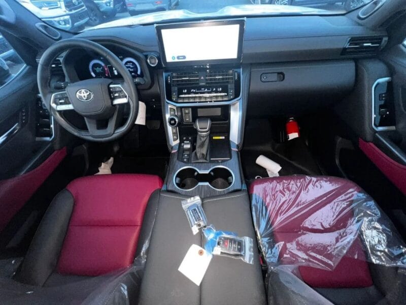 2025 TOYOTA LAND CRUISER VXR 3.3L 6-cylinders Engine