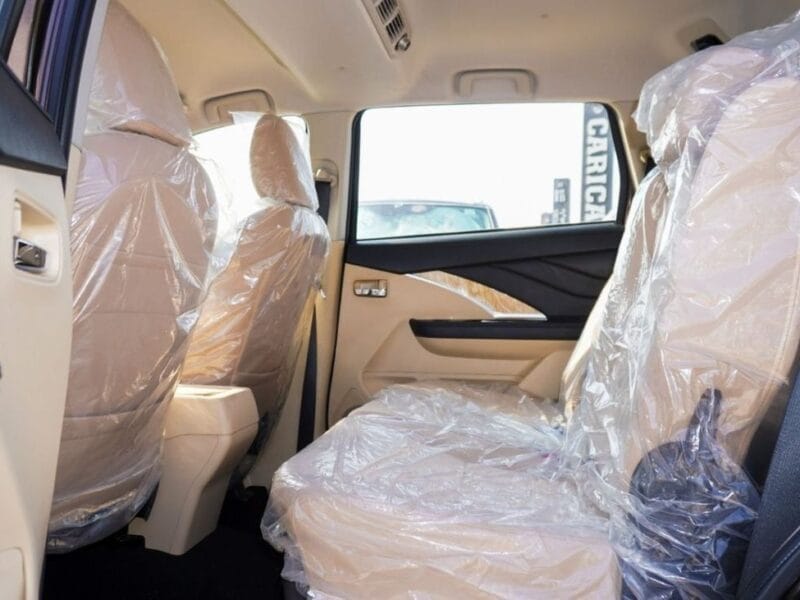 Mitsubishi Xpander Mid 1.5L 4-cylinder engine 2023