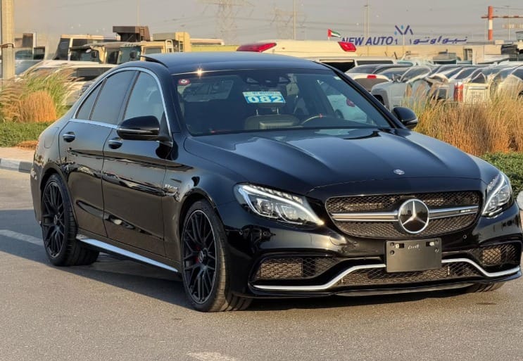 MERCEDES-BENZ C 63 S AMG V8 2017 AUCTION GRADE 4.5/B