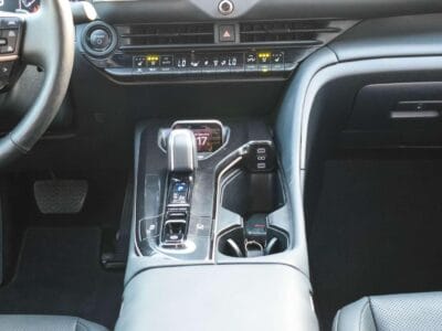 TOYOTA CROWN HYBRID-MAX 2.4L SEDAN 2024 Hybrid