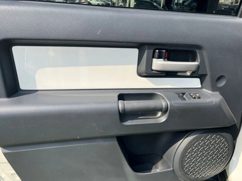 Toyota FJ Cruiser TOYOTA FJ CRUISER 2022 Std 4.0L 270 HP V6