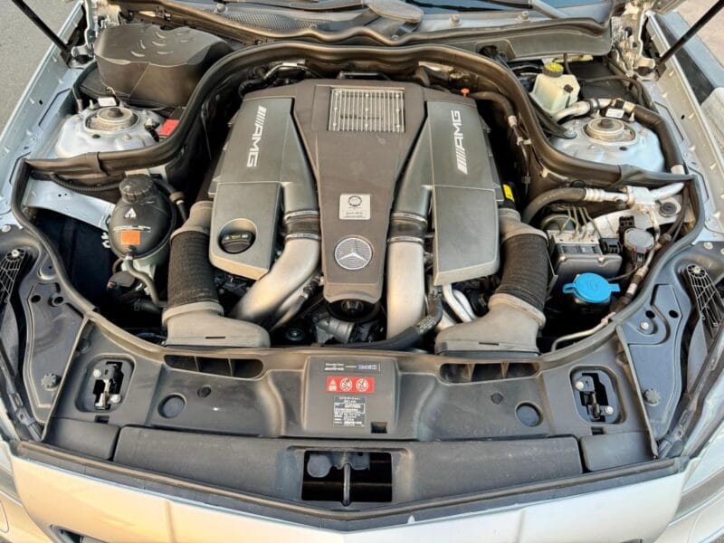 MERCEDES-BENZ CLS 63 AMG SILVER Model 2012 A/T V8