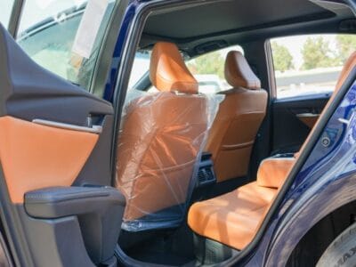 2025 Toyota Camry Lumiere 2.5L 4-Cylinder A/T Hybrid (Blue-Tan)