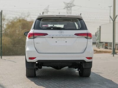 2025 Toyota Fortuner GX 2.4L A/T Diesel (White)