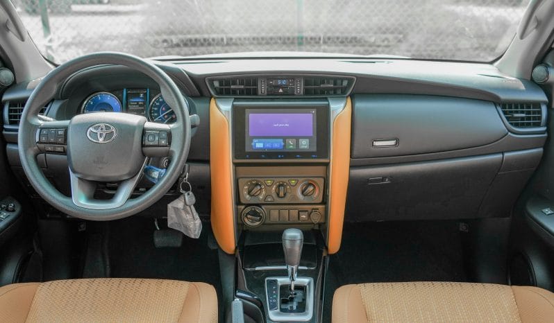 2025 Toyota Fortuner GX 2.4L A/T Diesel (White)