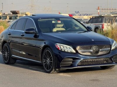 MERCEDES BENZ C300 V4 2020 NEAT AND CLEAN CAR