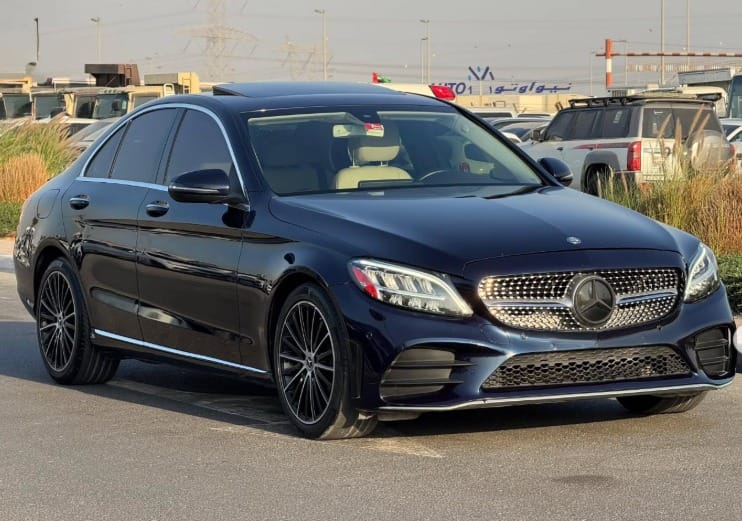 MERCEDES BENZ C300 V4 2020 NEAT AND CLEAN CAR