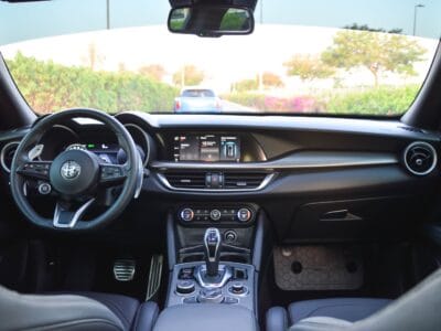 ALFA ROMEO STELVIO VELOCE 2.0L AWD SUV Model 2023