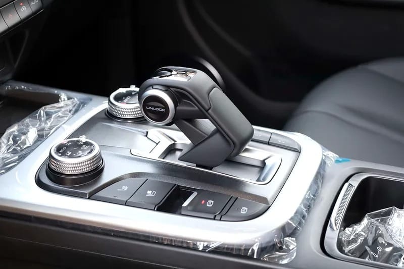 2025 GWM Tank 300 Challenger AT 2.0L 4-Cylinder