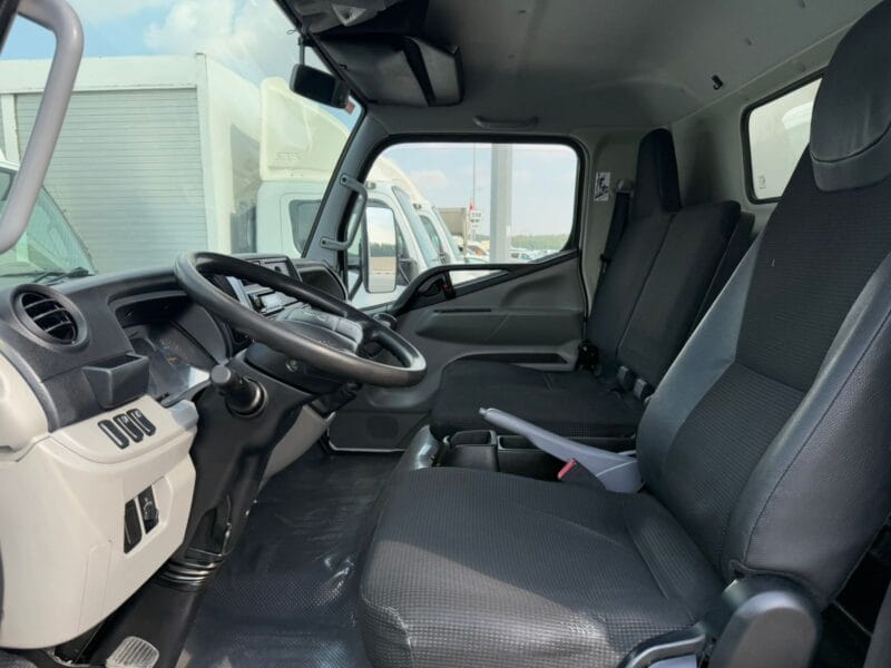 2019, Mitsubishi Canter - Diesel, Water shutter, 18FT GCC