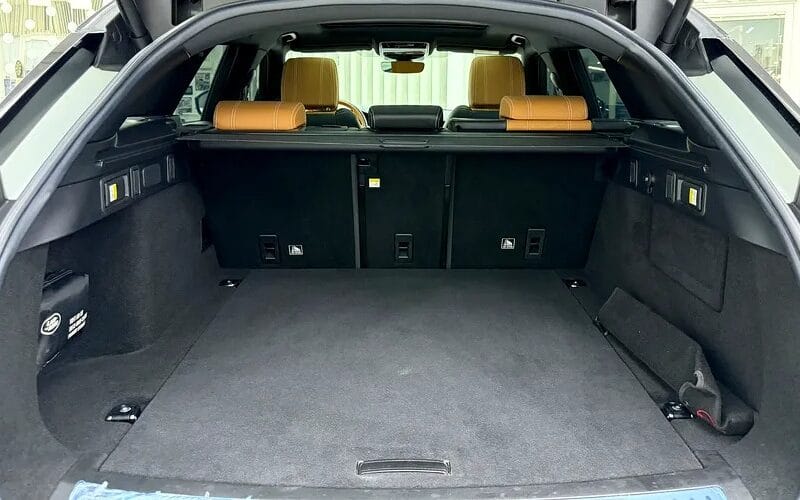 2018 Land Rover Range Rover Velar R-Dynamic GCC Specs