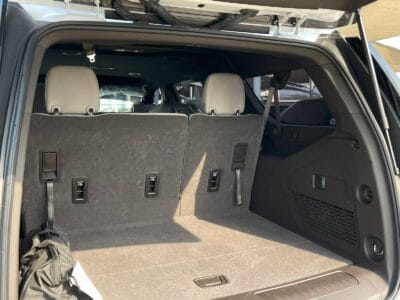 2023 Chevrolet Suburban SUV GCC Specs 8-Cylinders