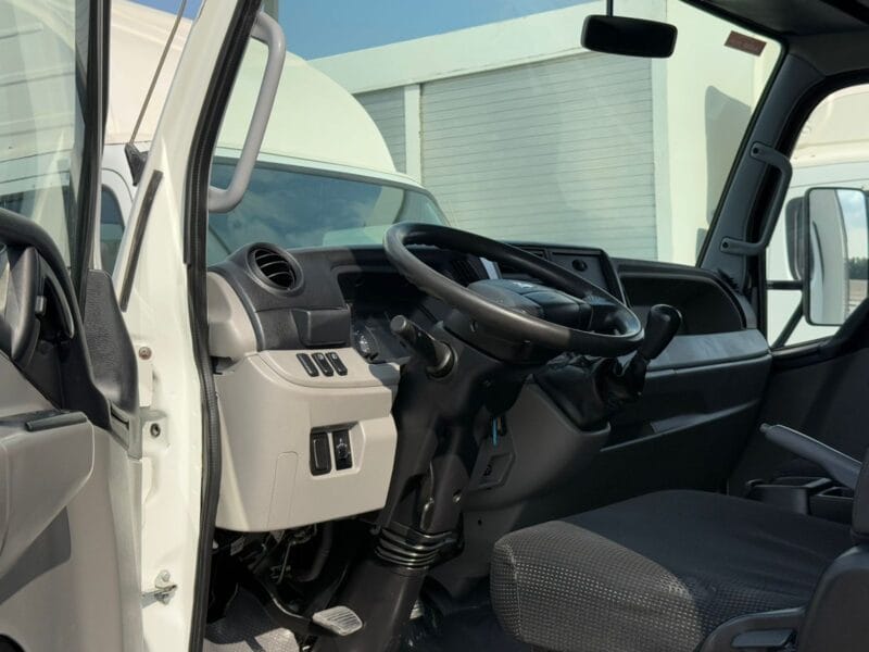 2019, Mitsubishi Canter - Diesel, Water shutter, 18FT GCC