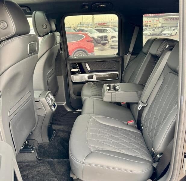 MERCEDES-BENZ G 63 BLACK 2023 A/T Petrol Black