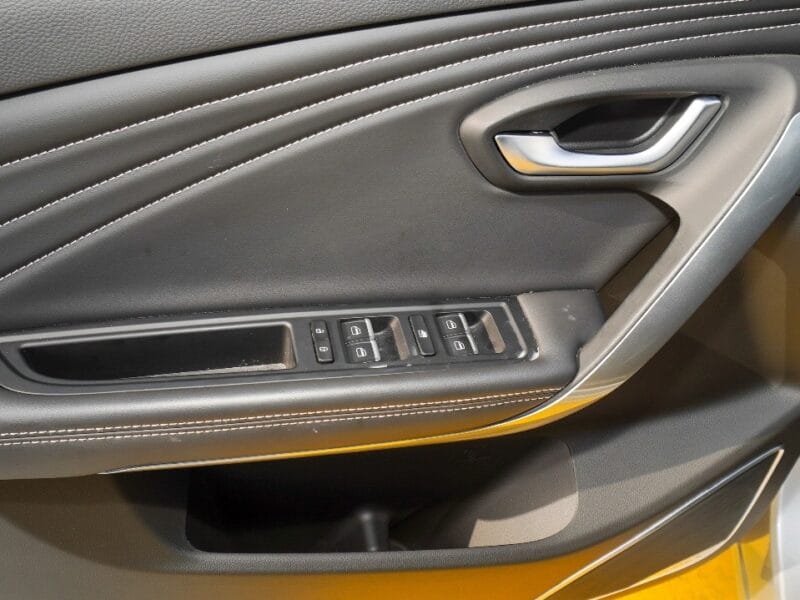 2025 JETOUR X70 1.5L Turbocharged 4-Cylinder Silver