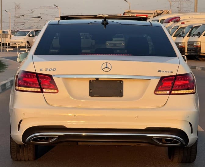 MERCEDES-BENZ E300 V6 2015 AUCTION GRADE 4/B