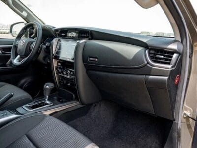 Toyota Fortuner 2.4D AT 4X4 MY2025 – BRONZE