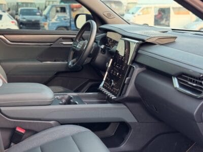 GMC ACADIA AT4 2024 GCC SPECS CHASSIS GUARANTEE