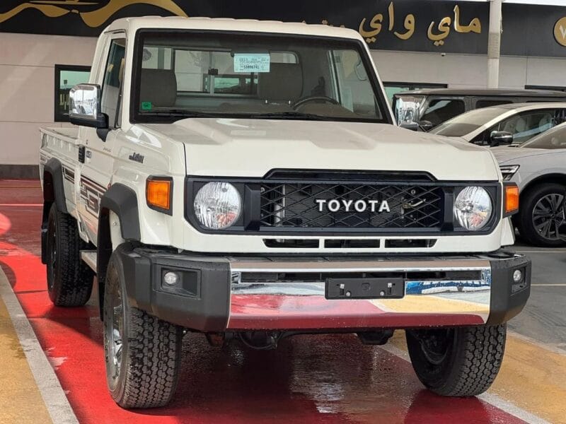 2025 Toyota Land Cruiser Pick Up Std 4.0L Single Cab Utility AWD