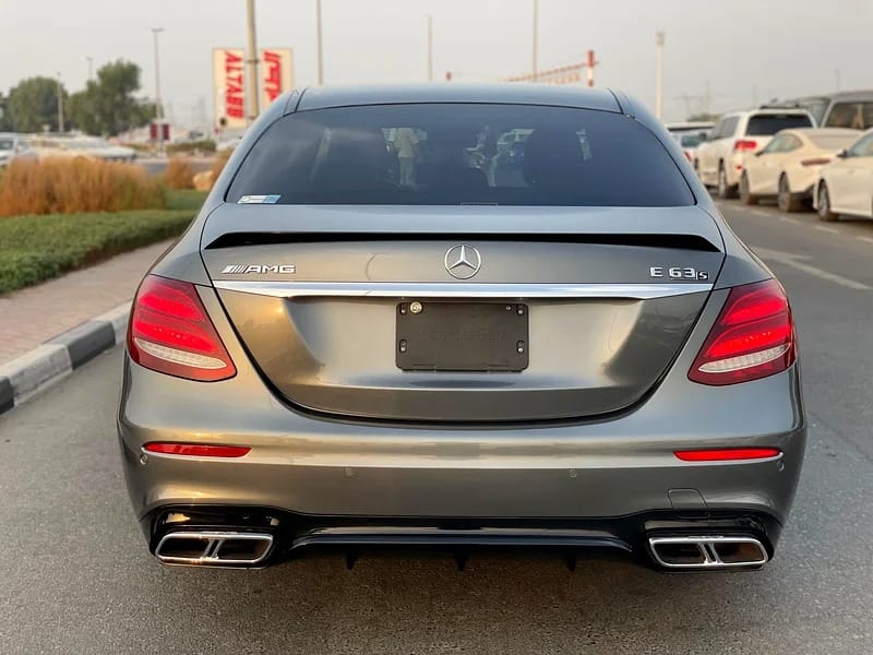 2017 Mercedes-Benz E-Class AMG E 63 S Full option